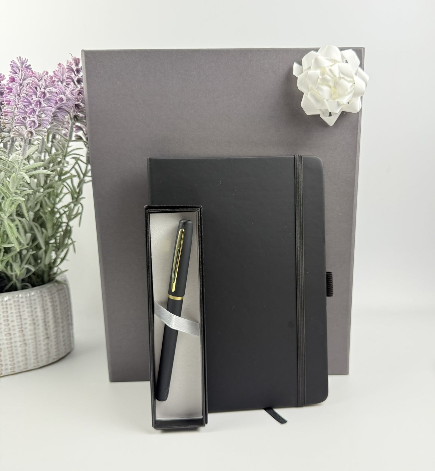 Men's Gift Box – Insulated Bottle, Notebook, Pen, Mug & Cable Case