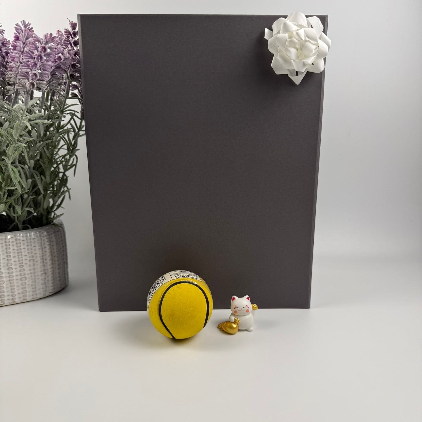 Men's Gift Box – Insulated Bottle, Notebook, Pen, Mug & Cable Case