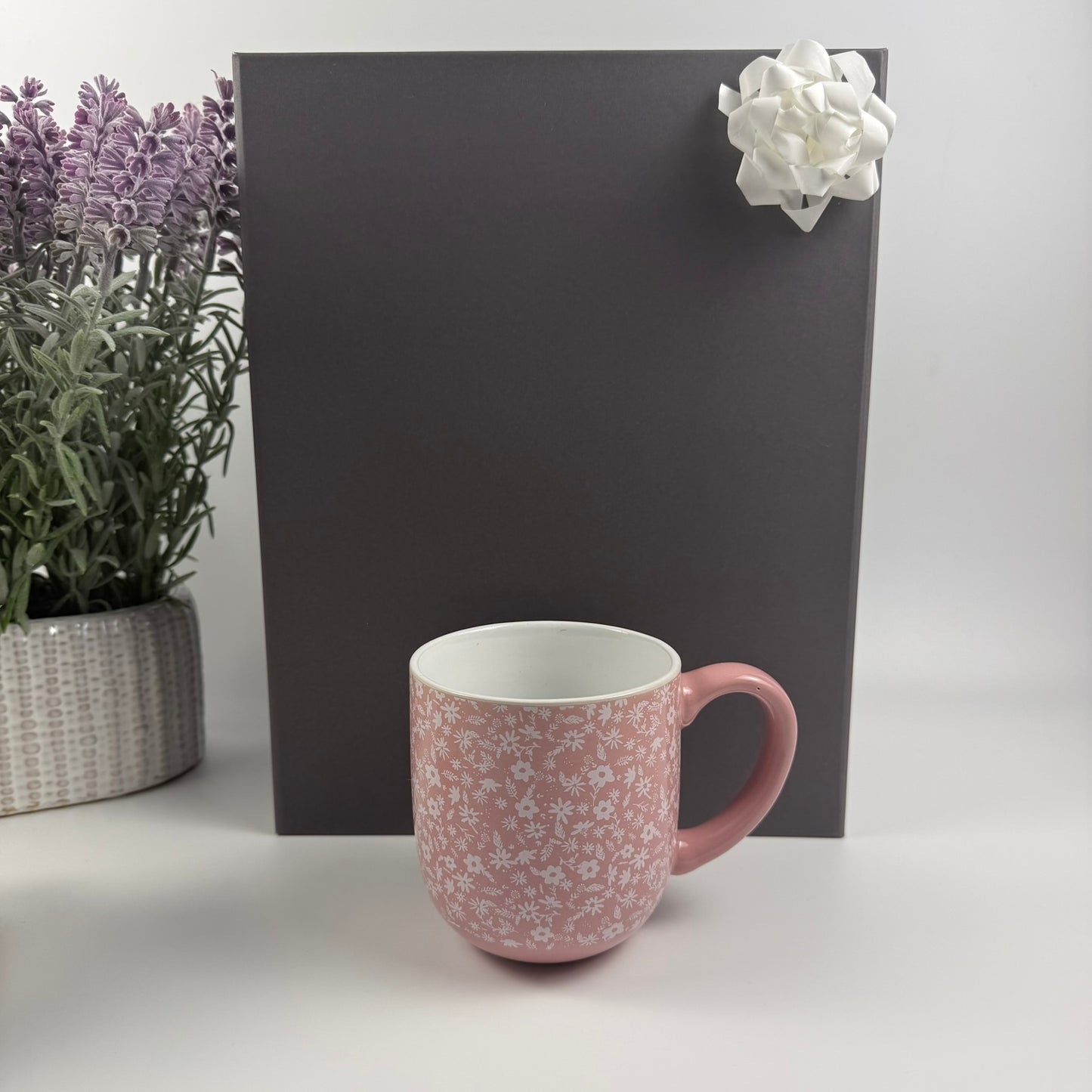Pink Self Care Gift Box for Her – Luxury Birthday & Relaxation Set